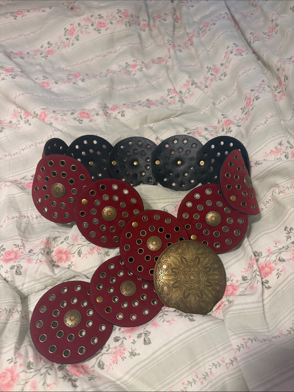 Amazon Red and Black Layered Disc Waist Belt with Ornate Gold Accent